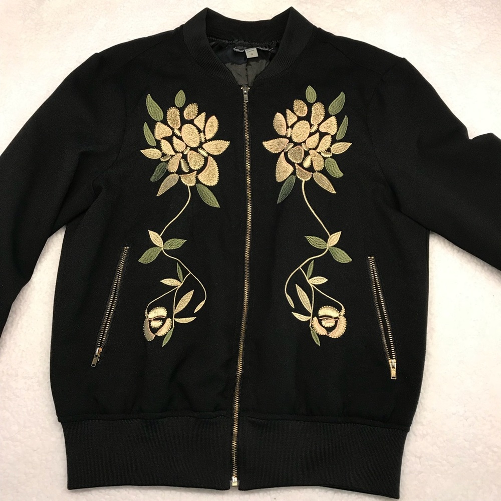 Embroidered Lightweight Jacket